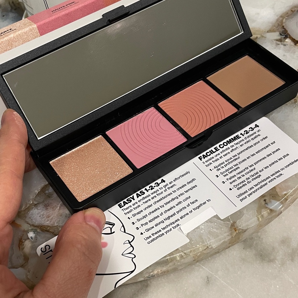 Smashbox Halo Sculpt + Glow Face Palette - Color Pink Saturation